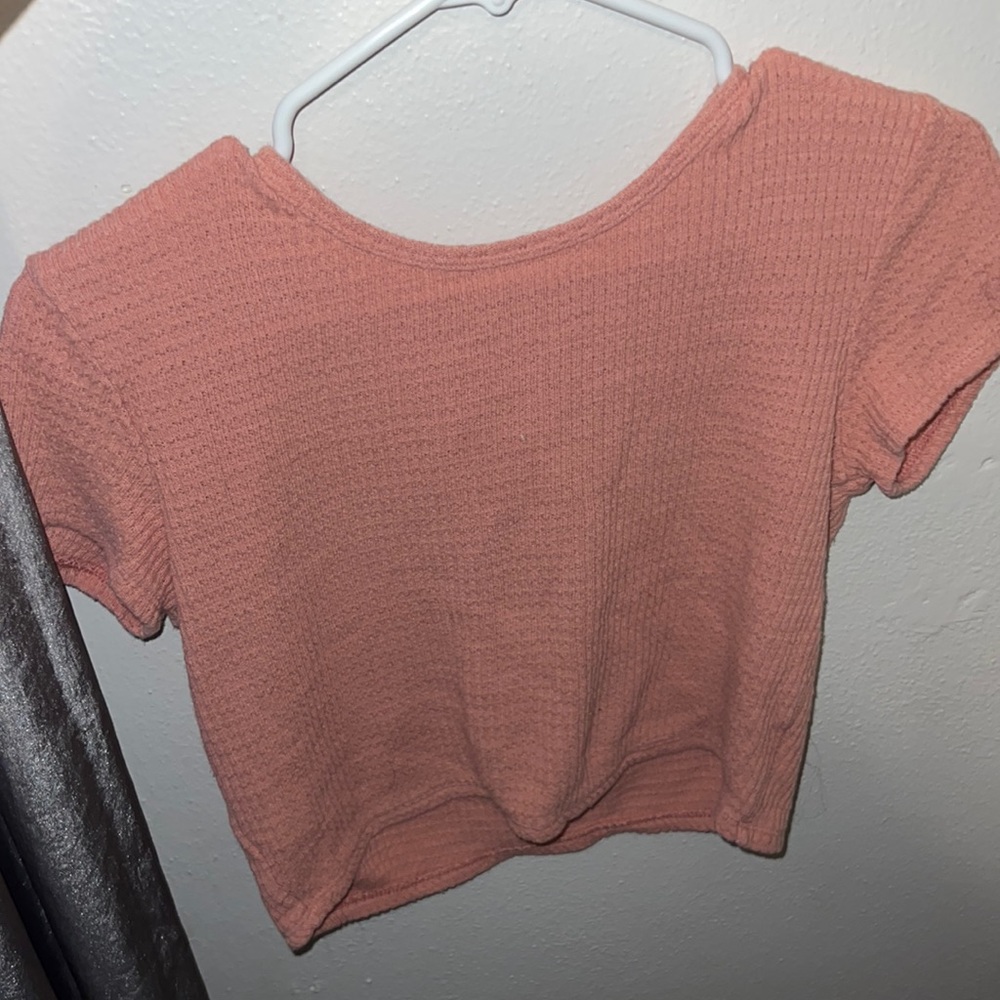 Cropped pink waffle tee